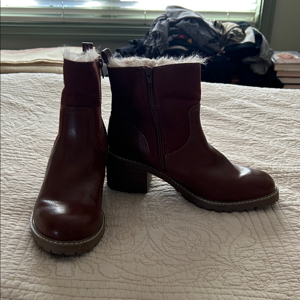 Universal Thread Dark Brown Winter Boots Plush Li… - image 1